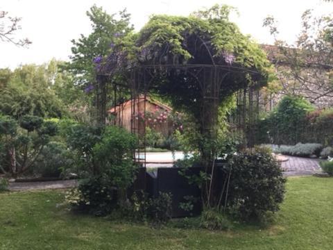 Loft Atypique Bed & Breakfast Villeneuve-de-Riviere Ngoại thất bức ảnh